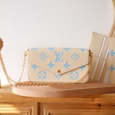 LV Purse